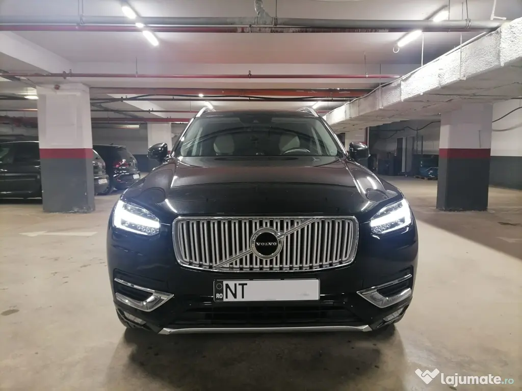 Vând Volvo XC 90 D5 AWD Geartronic.