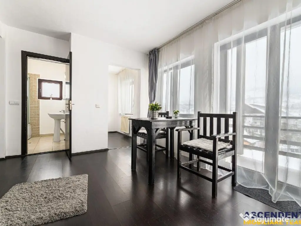 Aleasa Pensiune, pe 1.400 mp teren, in curcubeu montan, Bran 