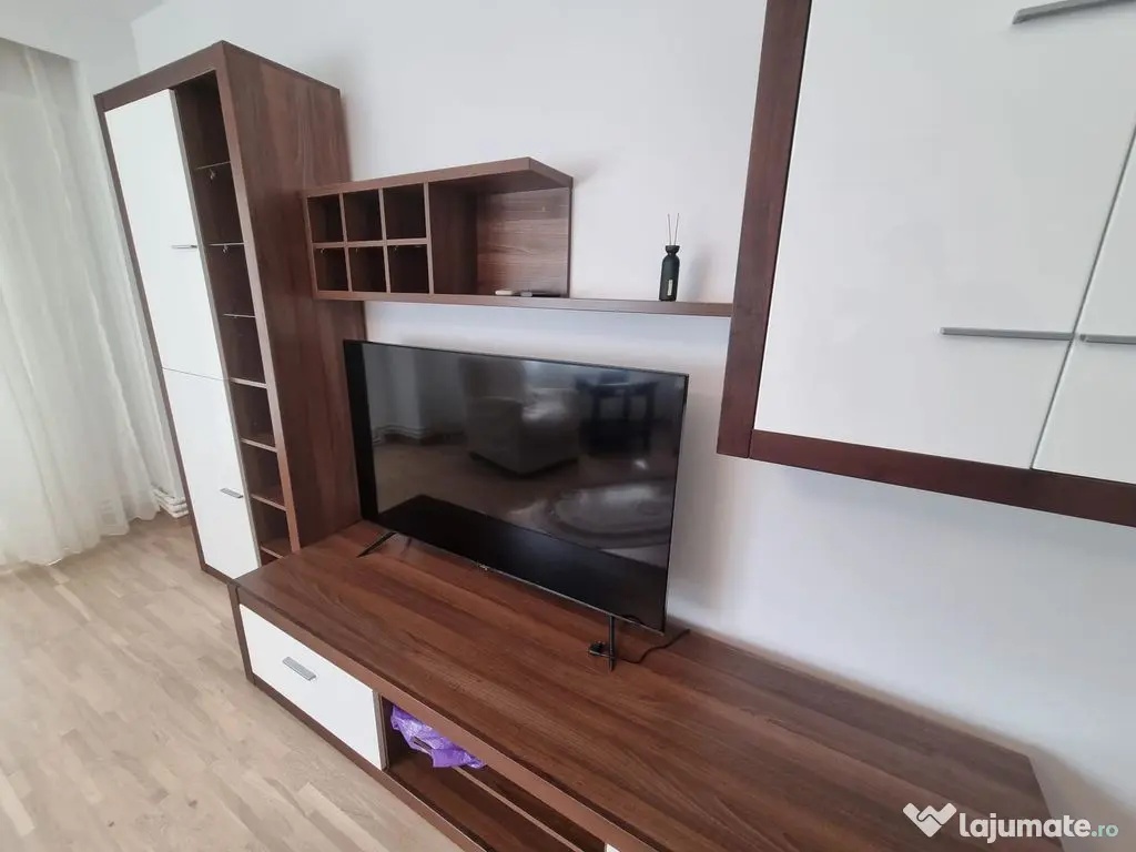 Bd mamaia spitalul militar-apartament 2 camere decomandat... 