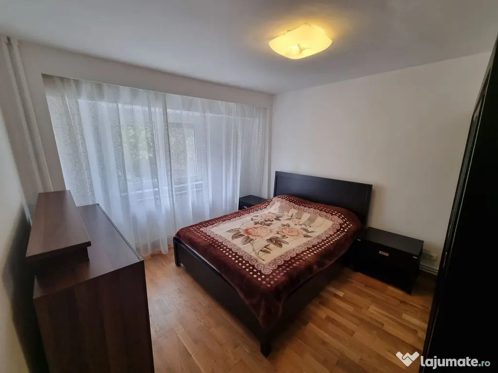 Bd mamaia spitalul militar-apartament 2 camere decomandat... 