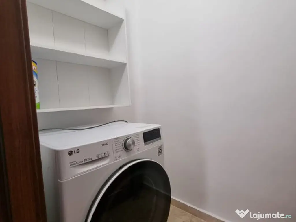 Bd mamaia spitalul militar-apartament 2 camere decomandat... 