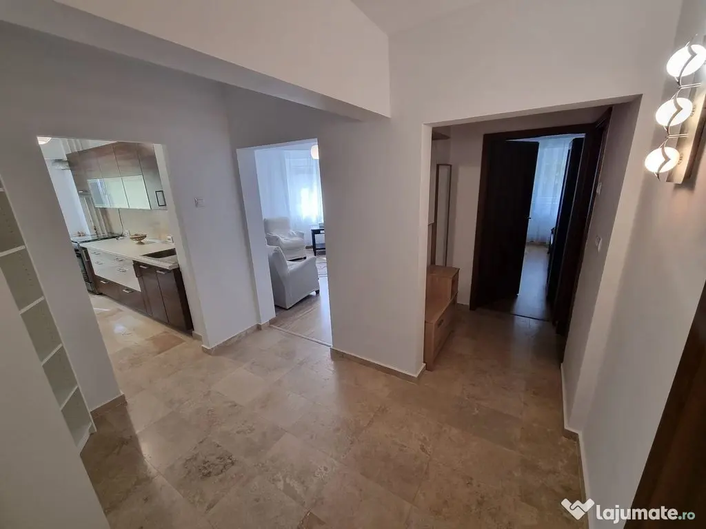 Bd mamaia spitalul militar-apartament 2 camere decomandat... 