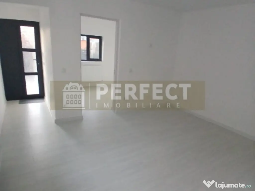 Casa 4 camere in zona buna pret 122500 euro 