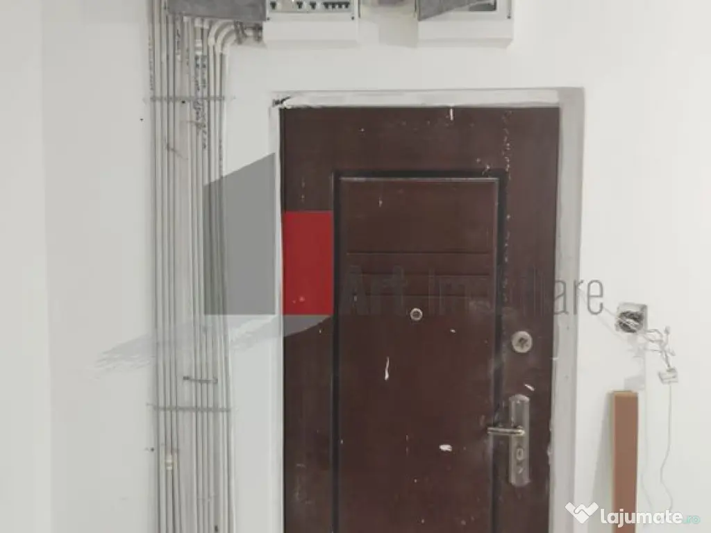 Vânzare apartament 2 camere semidecomandat Drumul Găzar... 