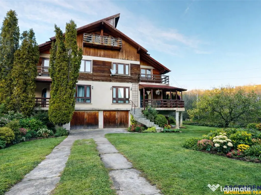 Proprietate rustica la 1 km de Castelul Bran:Doua unitati du 