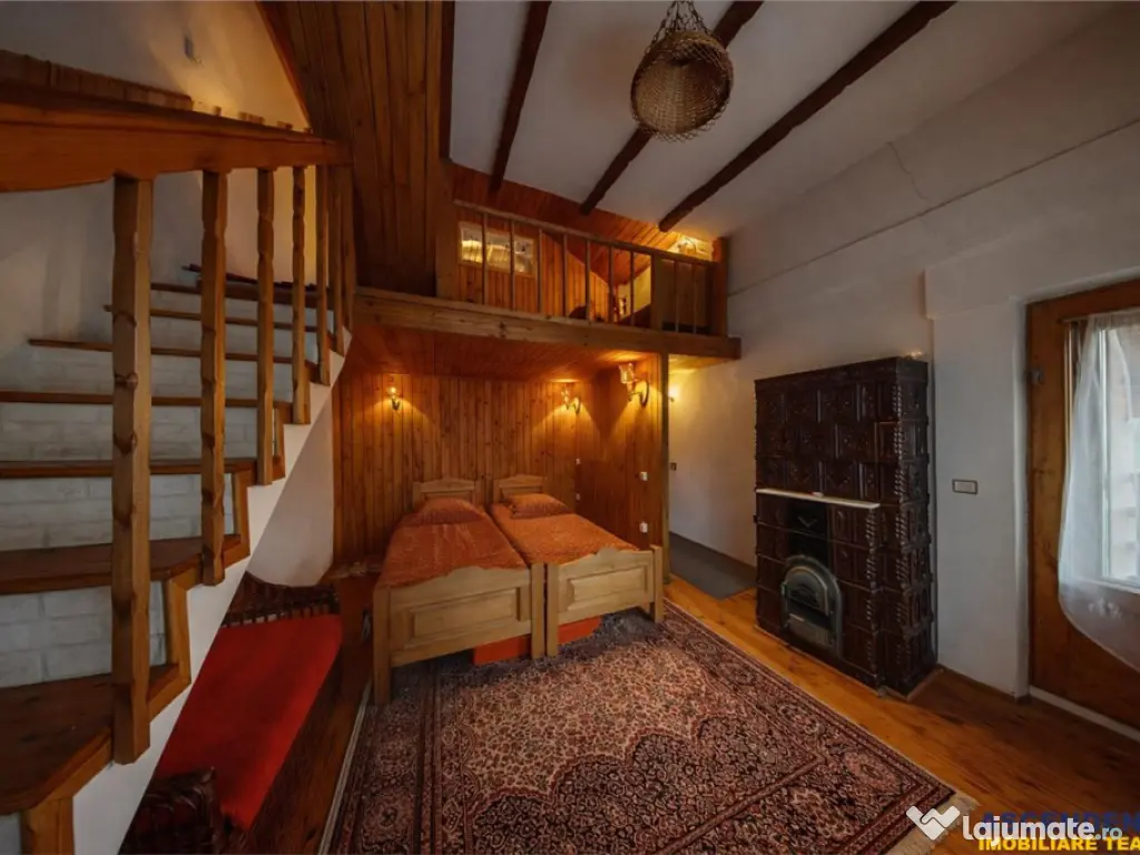 Proprietate rustica la 1 km de Castelul Bran:Doua unitati du 