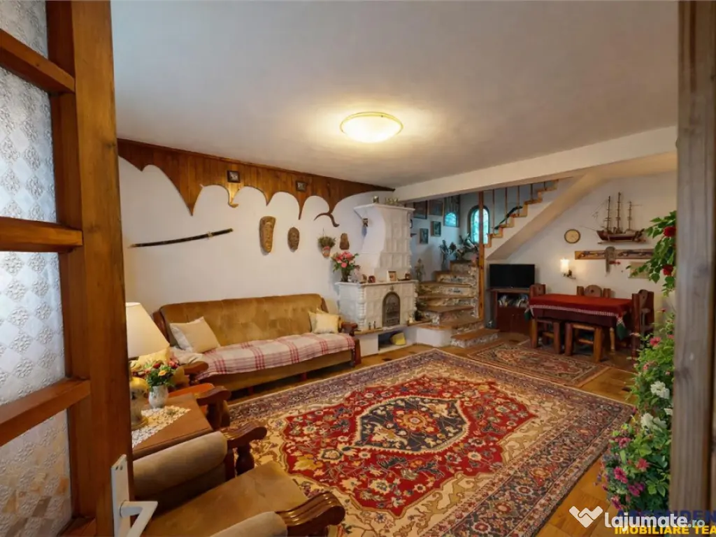 Proprietate rustica la 1 km de Castelul Bran:Doua unitati du 