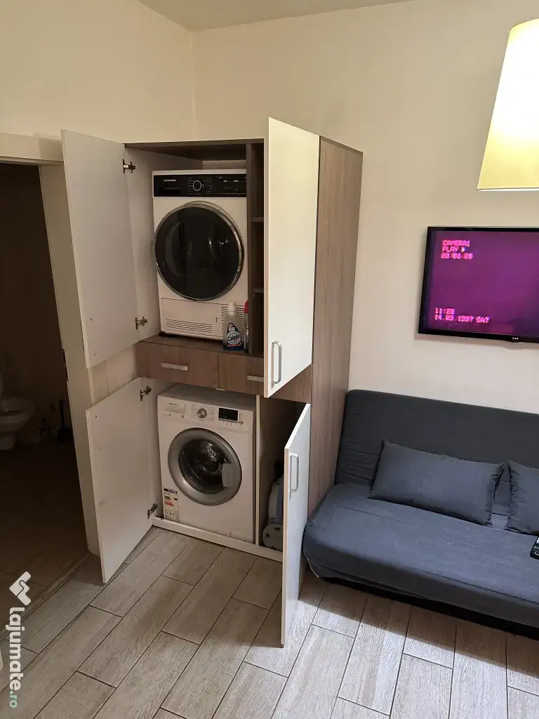 1 Mai, 2 decomandate, Medicina, centrala termica, parcare privata