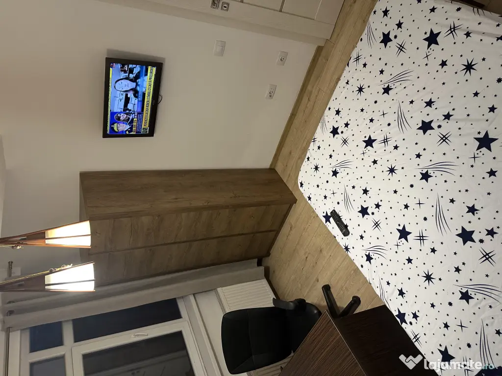 1 Mai, Apartament 2 cam decomandate, Medicina, centrala termica, parcare privata