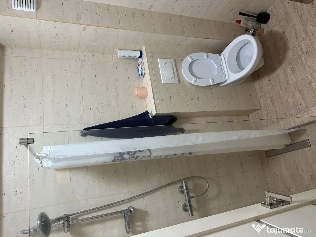 1 Mai, Apartament 2 cam decomandate, Medicina, centrala termica, parcare privata