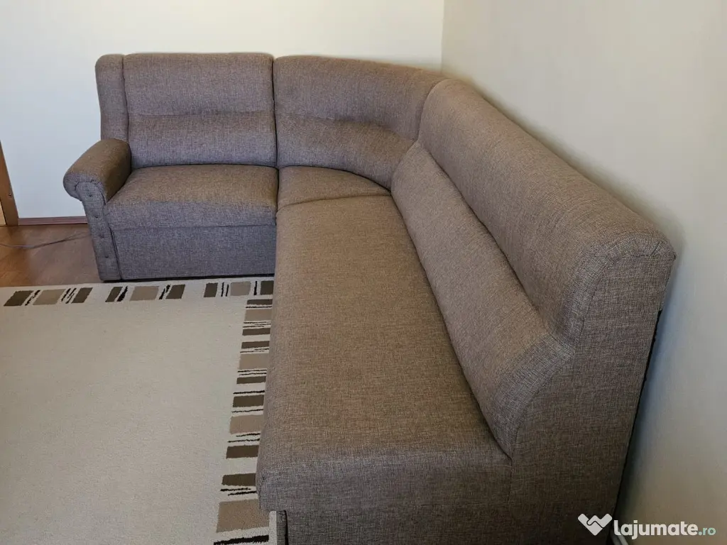 Canapea coltar camera 