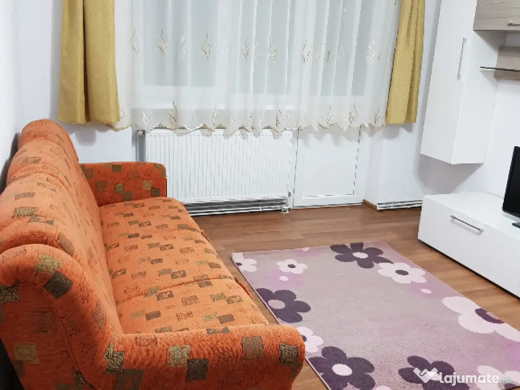 Inchiriez apartament 2 camere in Deva, etaj 3, mobilat, Al. Pacii 