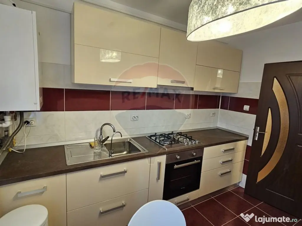 Apartament cu 2 camere de închiriat în zona Central 