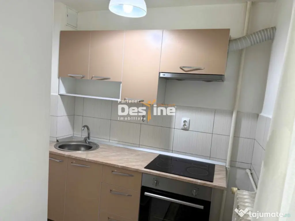 Garsoniera 31 mp la bulevard renovata complet in Tatarași 