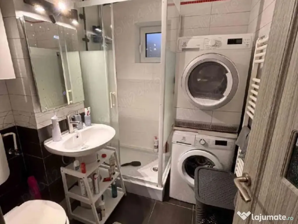 Apartament 3 camere, decomandat - zona Grivitei 