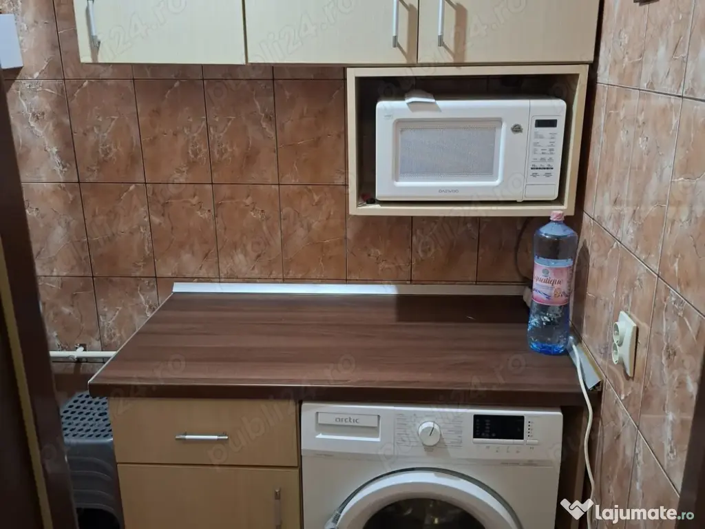 Inchiriez Apartament 2 Camere Zona Salaj Sector 5 