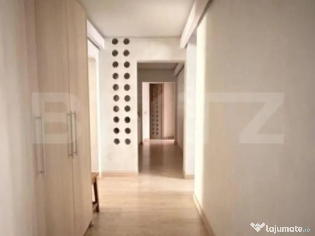 Apartament 5 camere, 98 mp