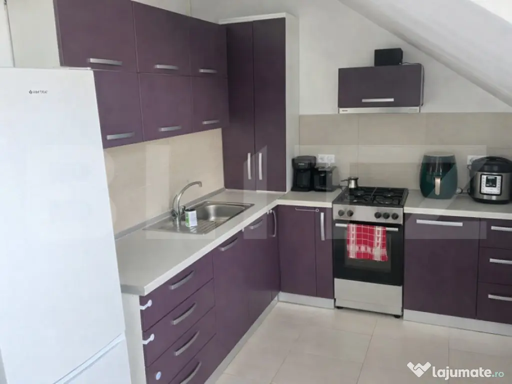 Apartament modern cu 3 camere, mobilat, parcare inclusă, S? 