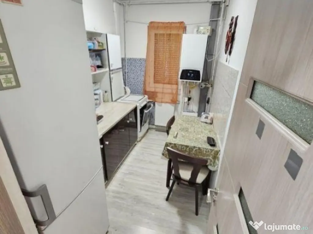 De vanzare apartament 2 camere, parter, zona Casa de Cultura 
