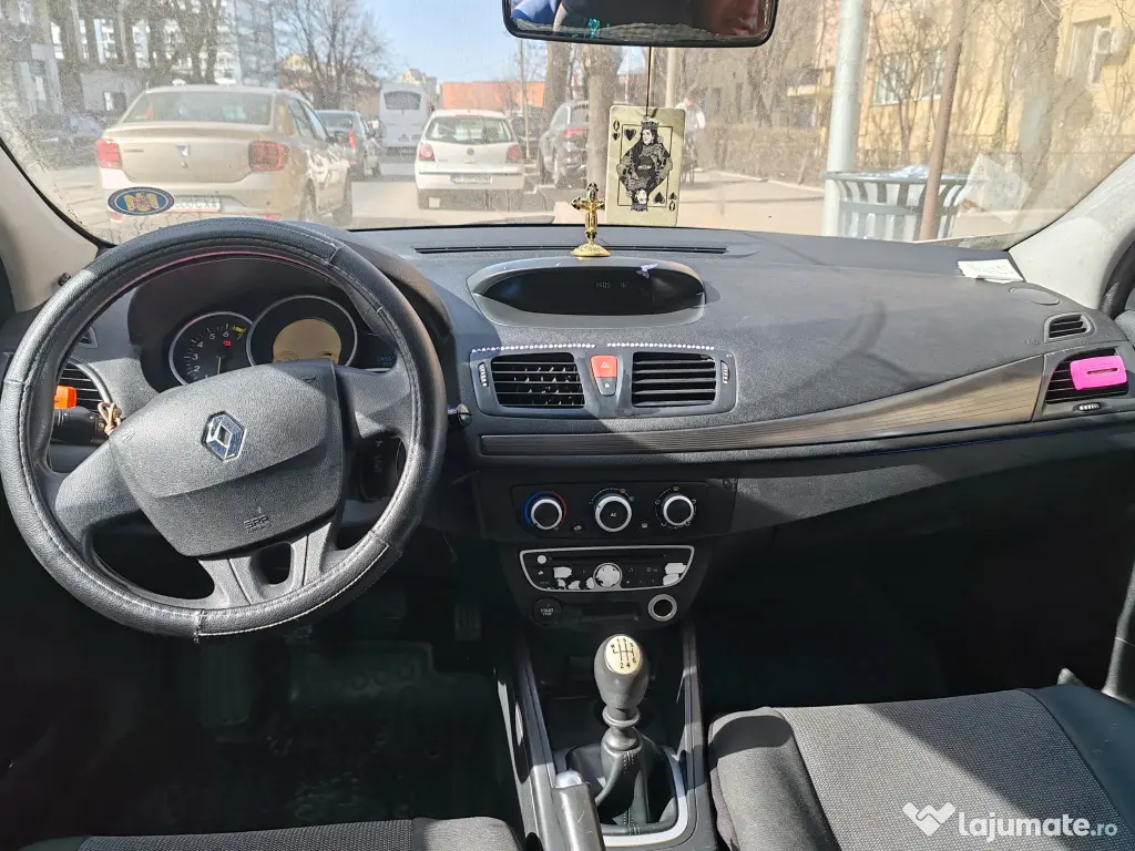 Închiriez Renault Megane 3