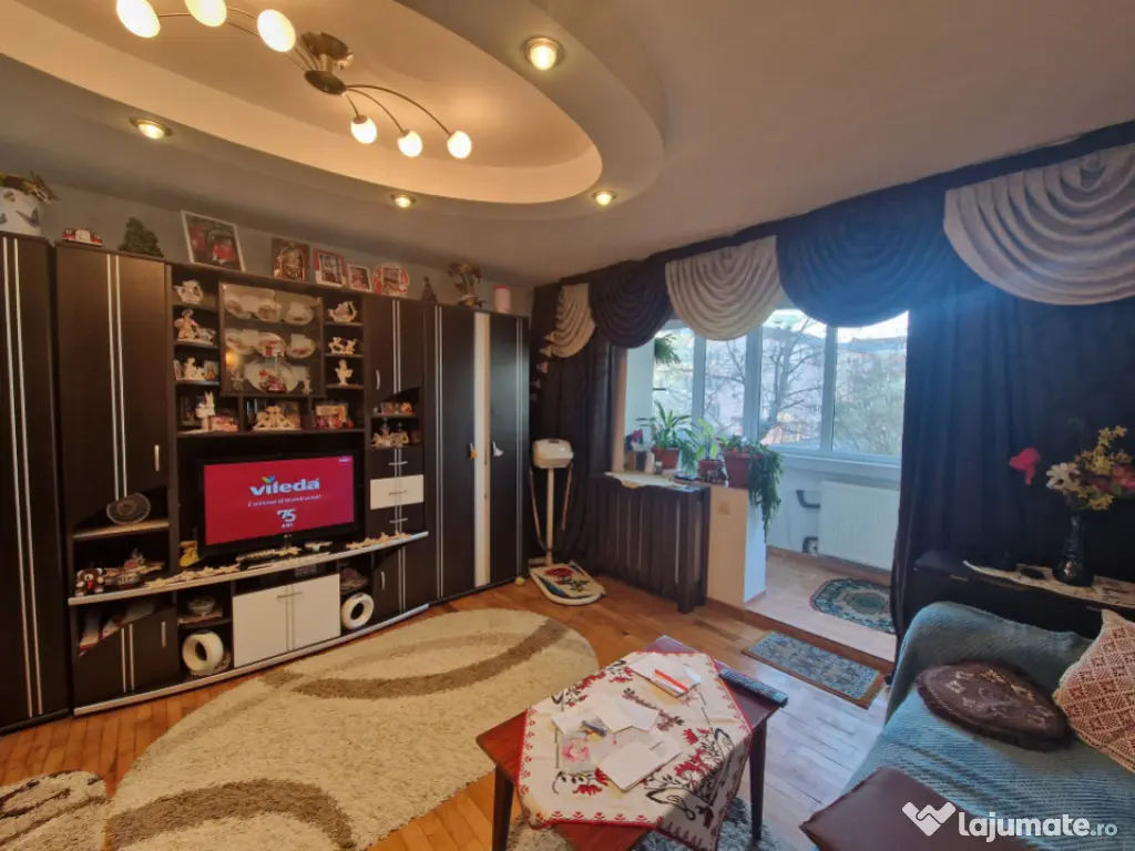 Apartament 3 camere, 62 mp, zona Bogdan Voda