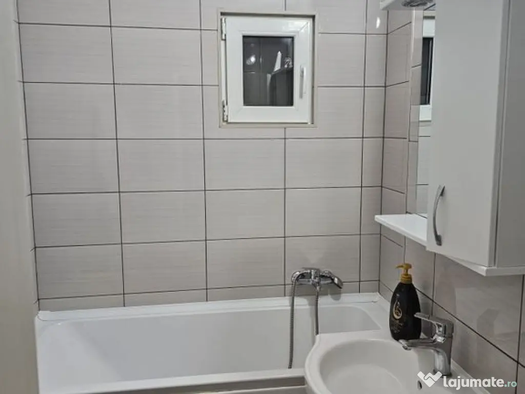 Dacia, 3 camere decomandate confort 0, parter 