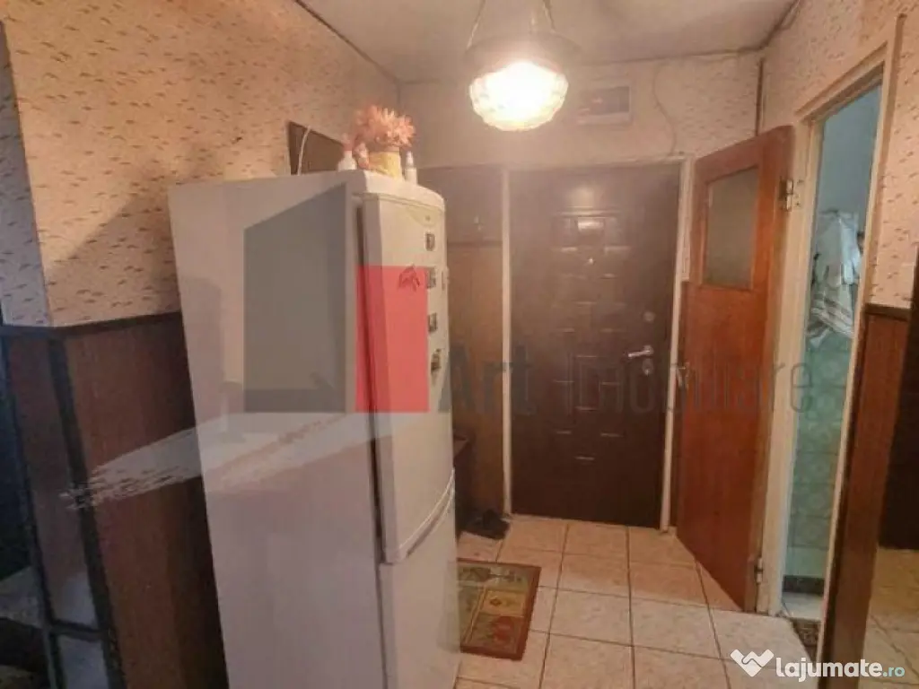 Vânzare apartament decomandat 4 camere Bd. Brâncoveanu