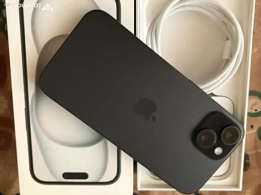 iPhone 15 că Nou și Apple Watche SE 