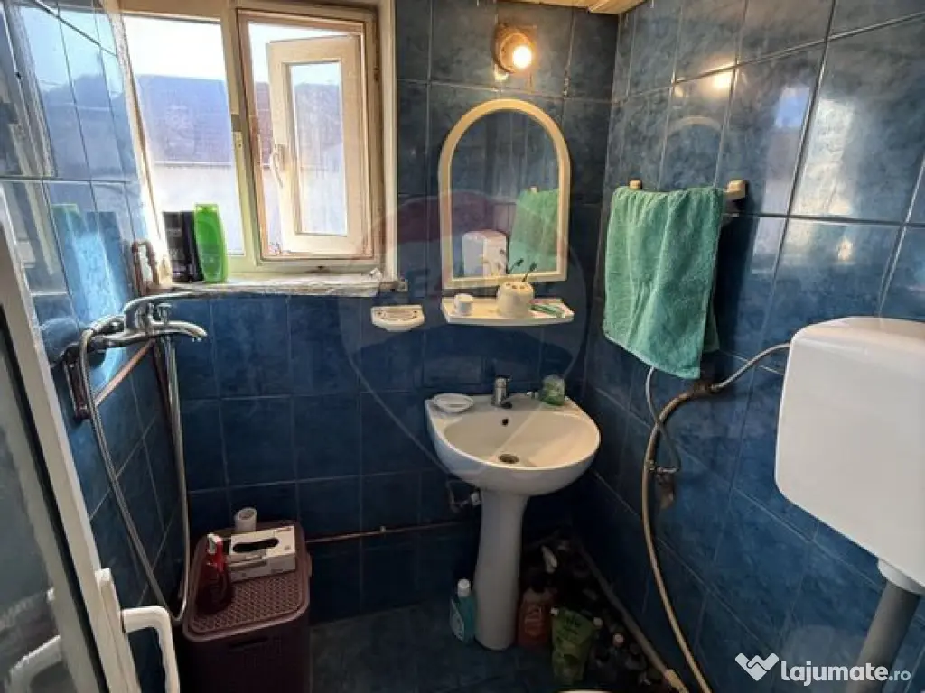 Casa de vânzare in centrul orașului Câmpulung la preț... 