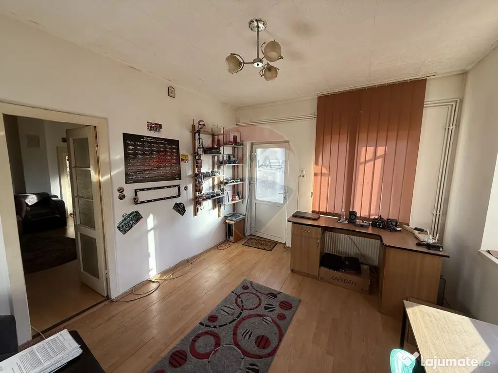 Casa de vânzare in centrul orașului Câmpulung la preț... 