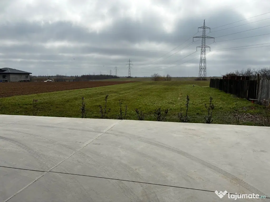 Teren intravilan 3000 mp