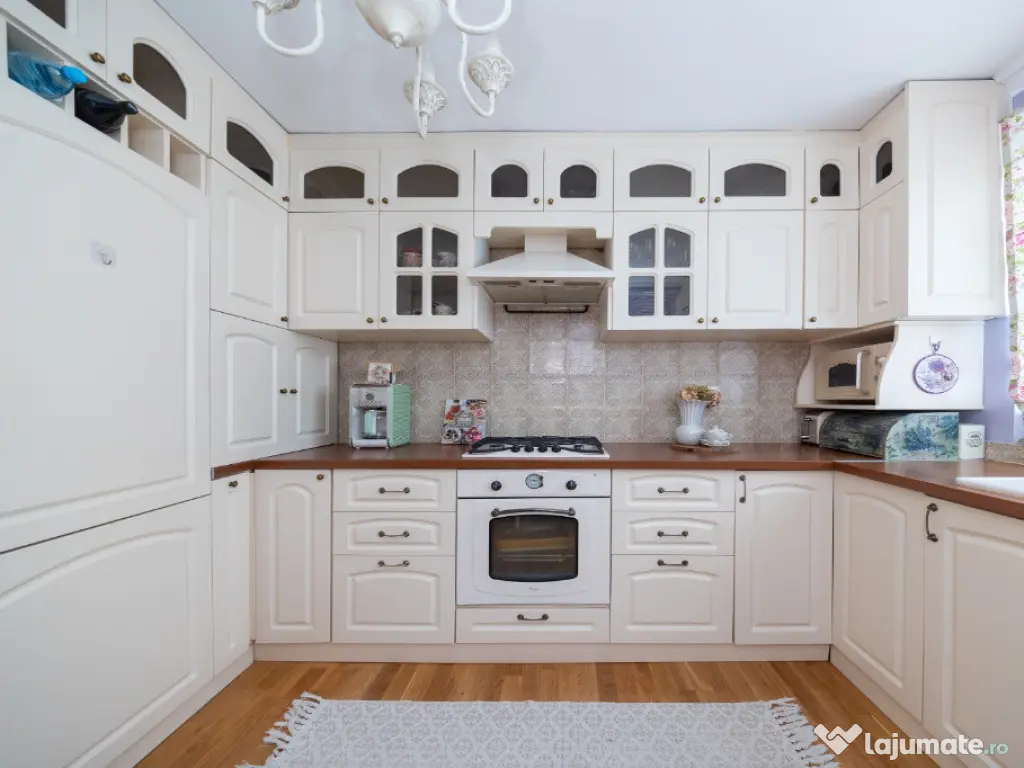 Apartament 3 camere – Astra | Etaj 1 | Complet renovat | Mobilat & uti