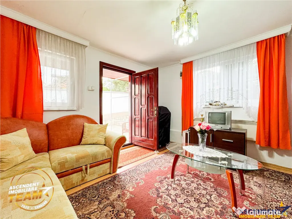 FILM 3D! Intre traditie si modern, un camin cu personalitat