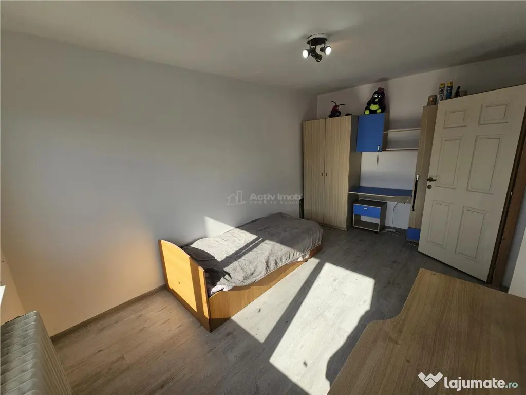 Resita, 2 Cam. Mobilat Utilat, Micro 3 