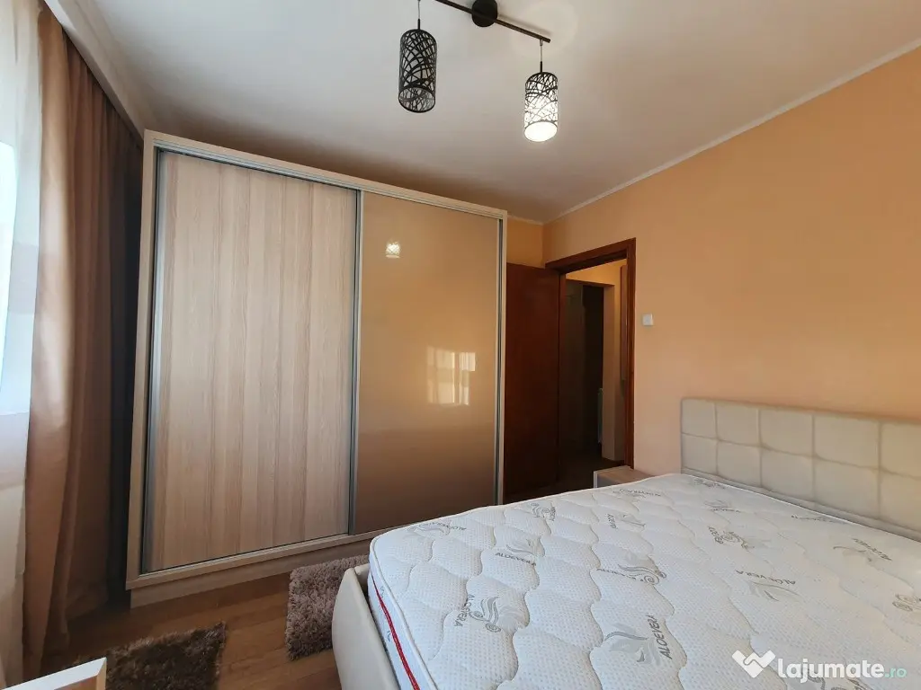 Ap 3 cam zona Nord, parter, mobilat, 450 euro 