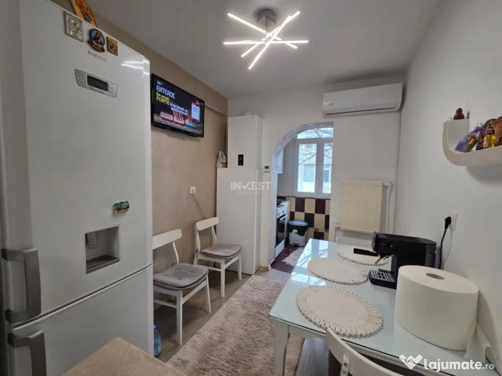 Apartament 2 camere- Decomandat- Etaj intermediar 