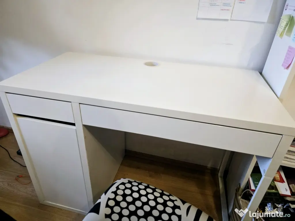 Birou ikea micke si scaun ikea torbjörn 