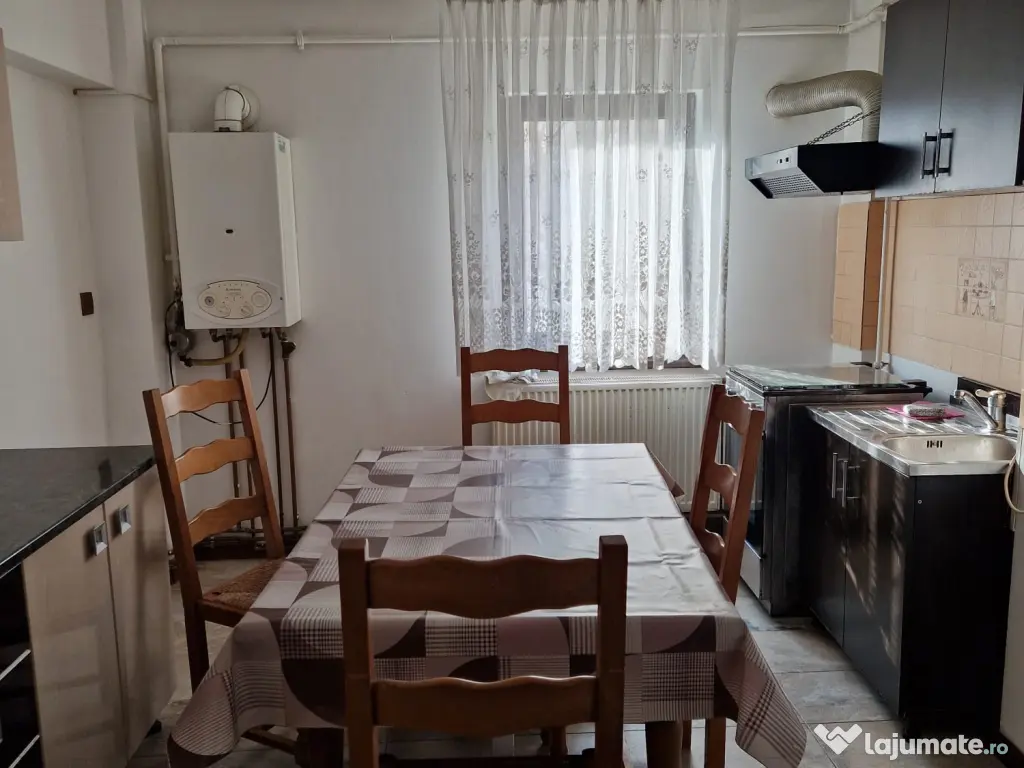 Închiriere apartament două camere 