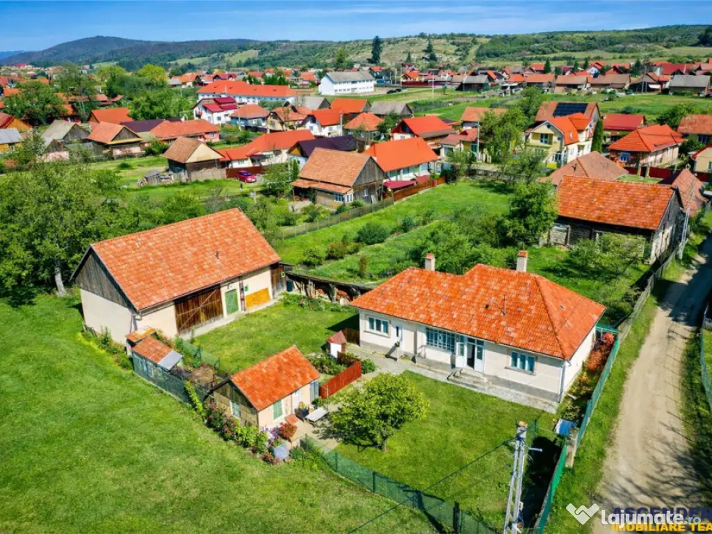 FILM! Casa traditionala, curte, gradina, anexe, extensie ter