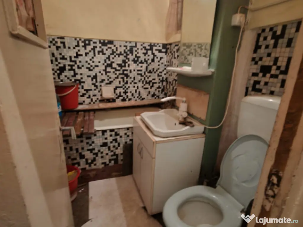 Apartament 2 camere, confort 1 decomandat, zona Vidin. 