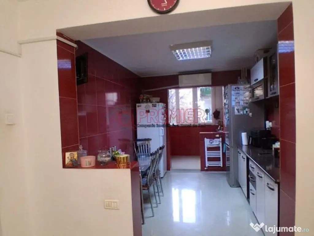 4 Camere - Metrou Aparatorii Patriei