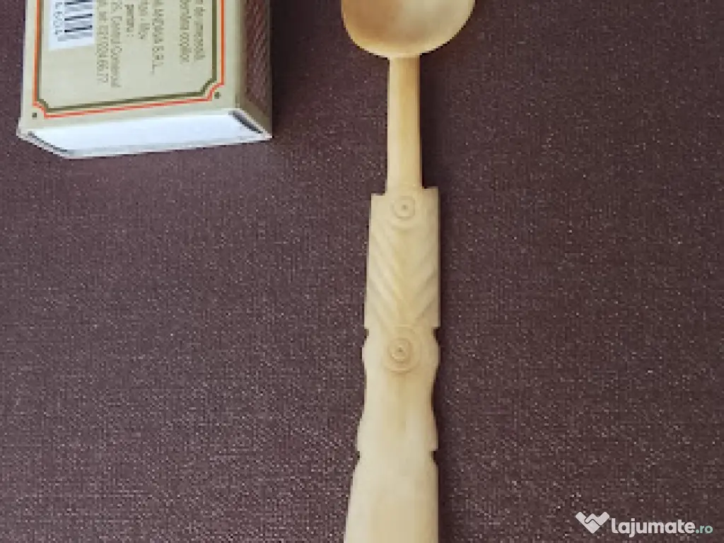 Lopățică veche din os sculptat manual, 14cm – Piesă de vitrină 