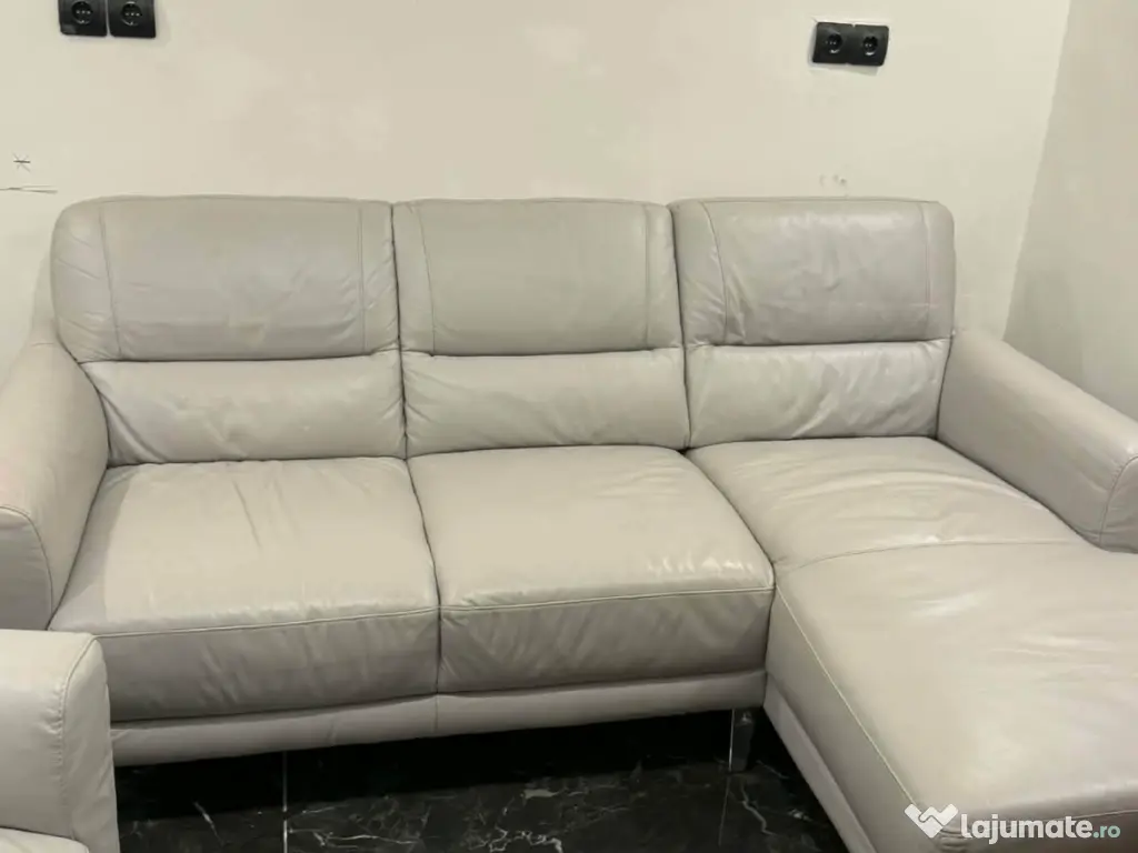Canapea din piele naturală 