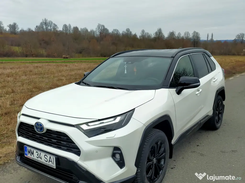 Vând Toyota RAV4 hybrid 