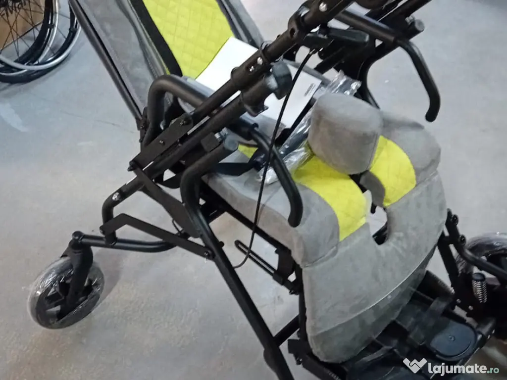 Carucior pentru copiii cu dizabilitati 