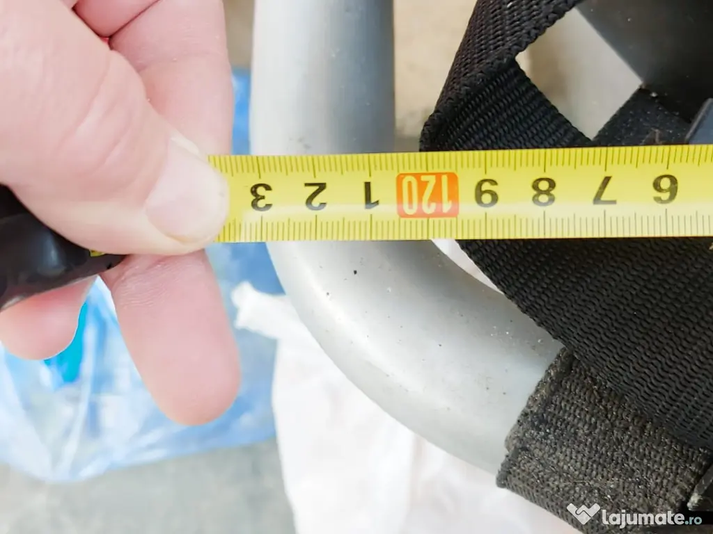 Suport biciclete prindere pe carlig remorcare + geanta Thule EasyBag