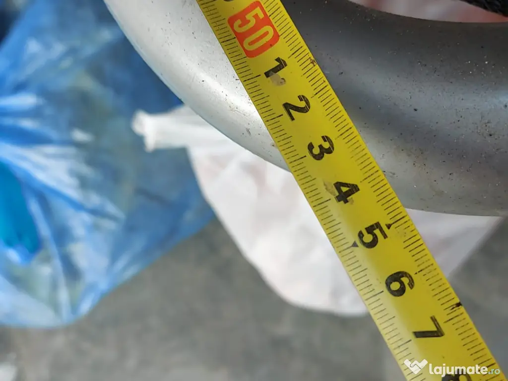 Suport biciclete prindere pe carlig remorcare + geanta Thule EasyBag