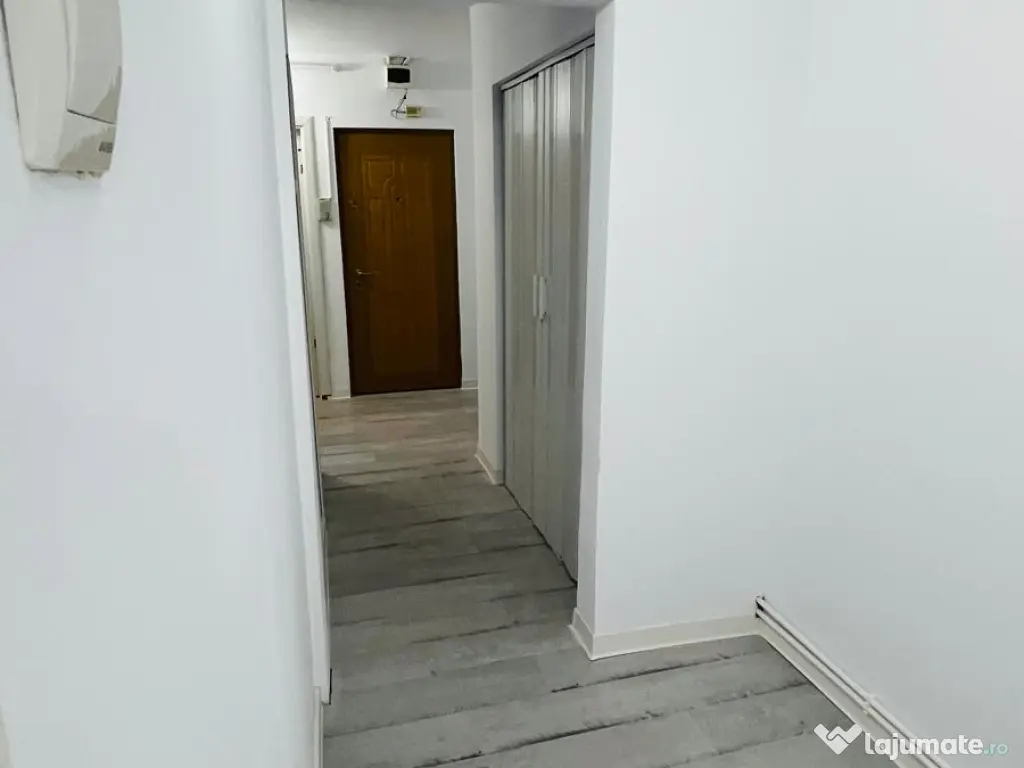 PROPRIETAR | 3 camere decomandate | Centrala proprie | Str. Negru Vodă 