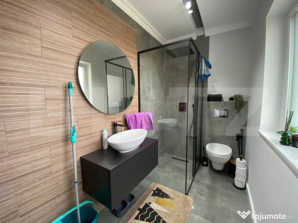 Vila moderna cu 3 dormitoare si teren generos 1.460 mp