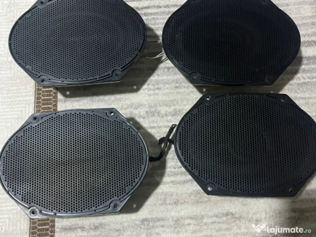 Boxe + 1 difuzor subwoofer 